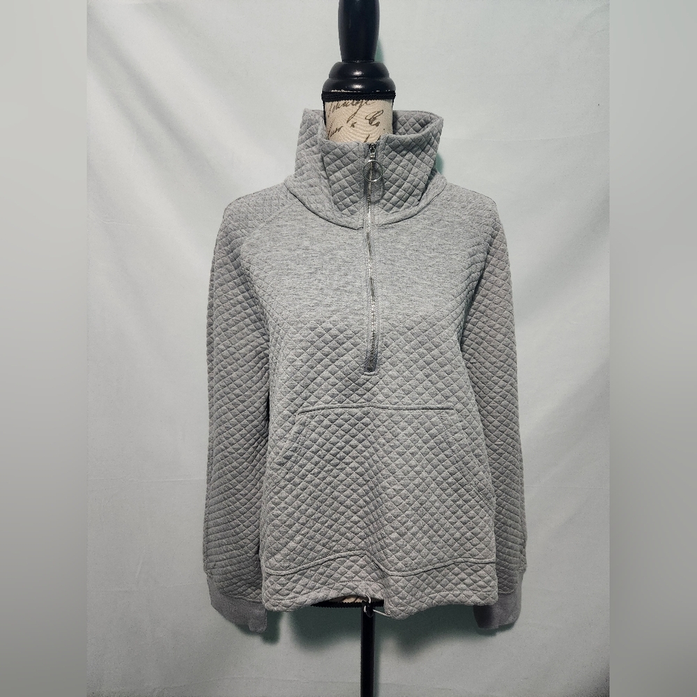 NWT Senfure Grey Quilted Crop 1/2 Zip Sweatshirt W Pocket. Size XL.